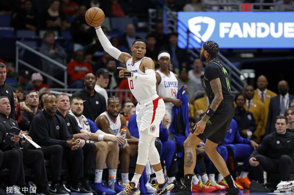 部后展现其 部后展现其