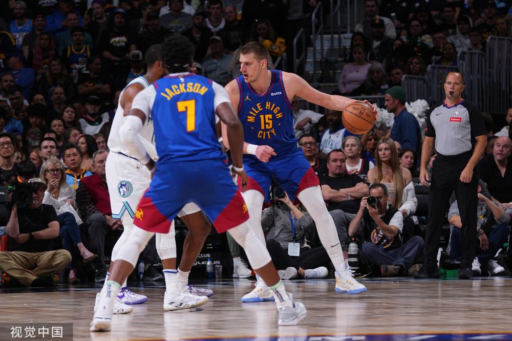 亚历山大持 亚历山大持