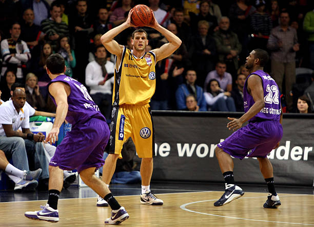 马拉加足球 马拉加足球